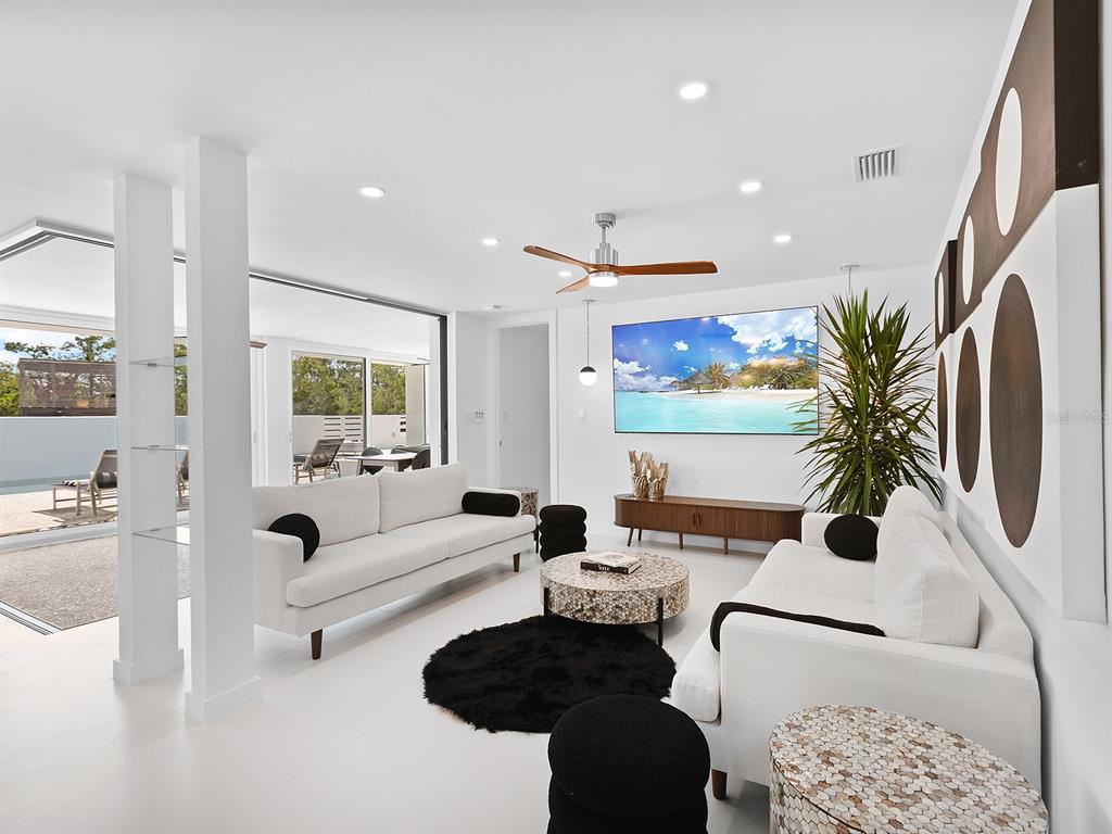 7647 Sanderling Road Sarasota, FL 34242 - Photo 19 of 75