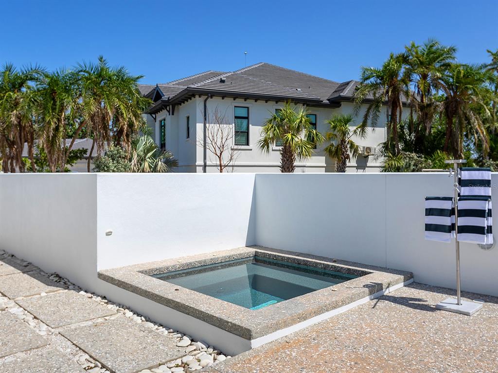 7647 Sanderling Road Sarasota, FL 34242 - Photo 50 of 75