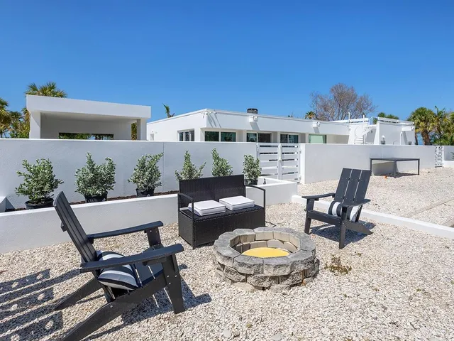 $16,500 | 7647 Sanderling Road, Sarasota, FL 34242