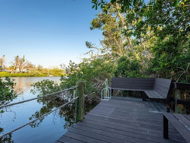 $16,500 | 7647 Sanderling Road, Sarasota, FL 34242