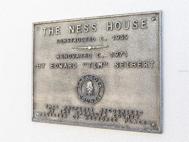 $16,500 | 7647 Sanderling Road, Sarasota, FL 34242