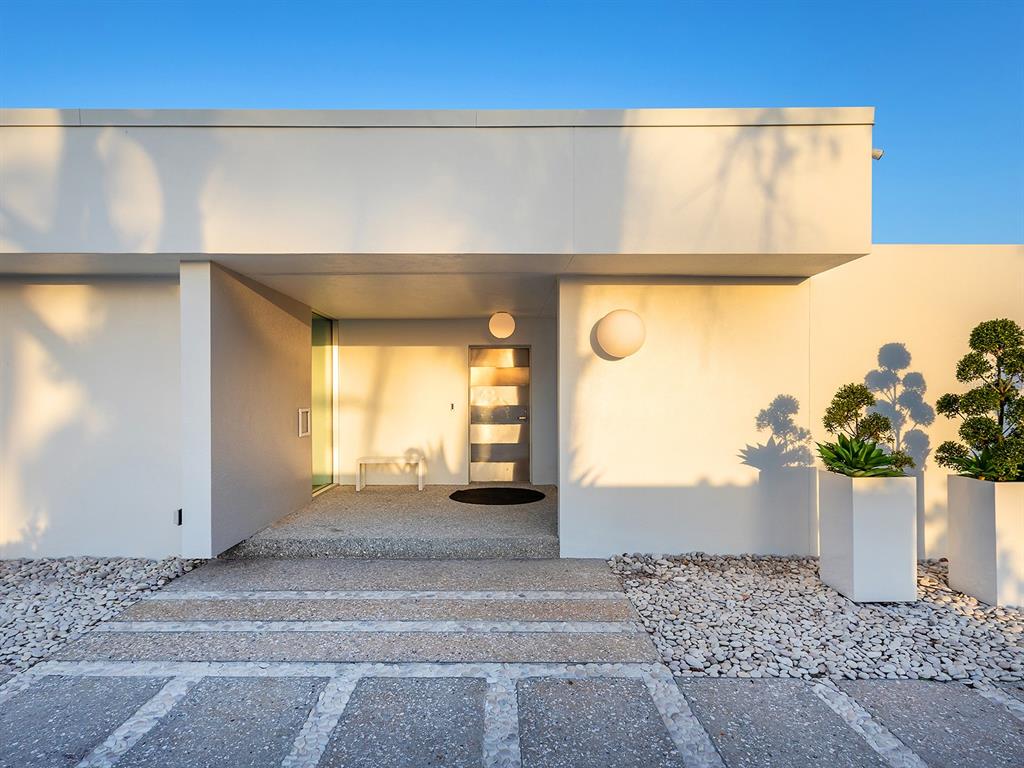 7647 Sanderling Road Sarasota, FL 34242 - Photo 7 of 75