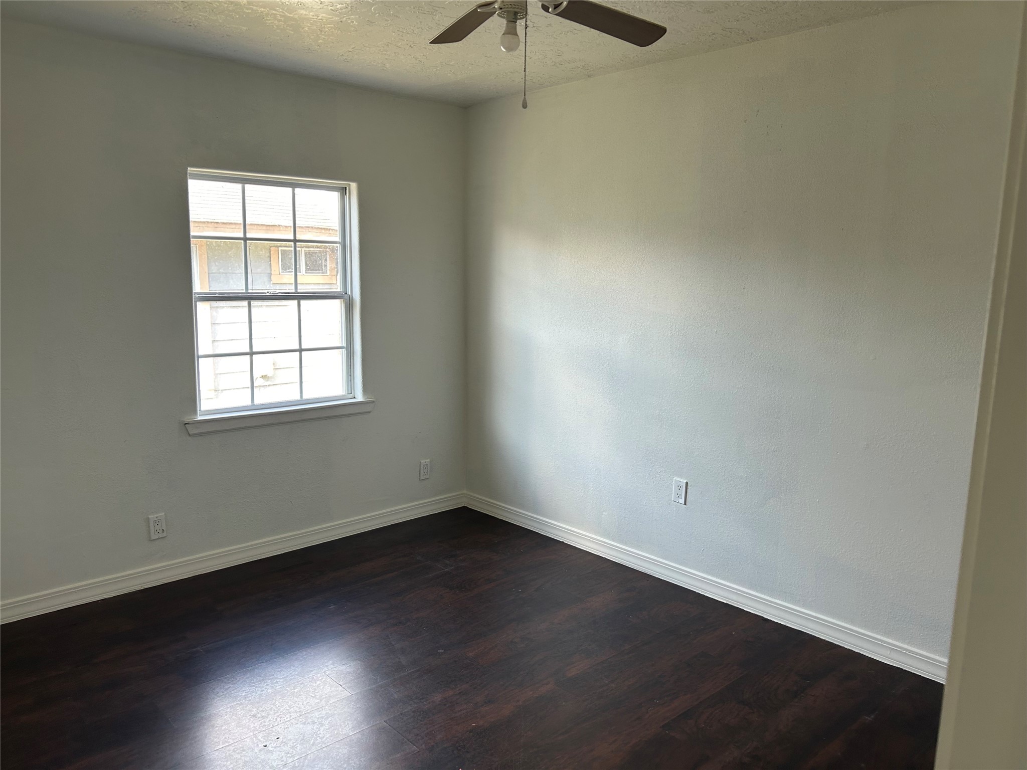 10133 Friendly Road Houston, TX 77093 - Photo 5 of 8 Gallery Image 5