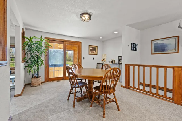 $874,900 | N4742 Thompson Road, Shiocton, WI 54170