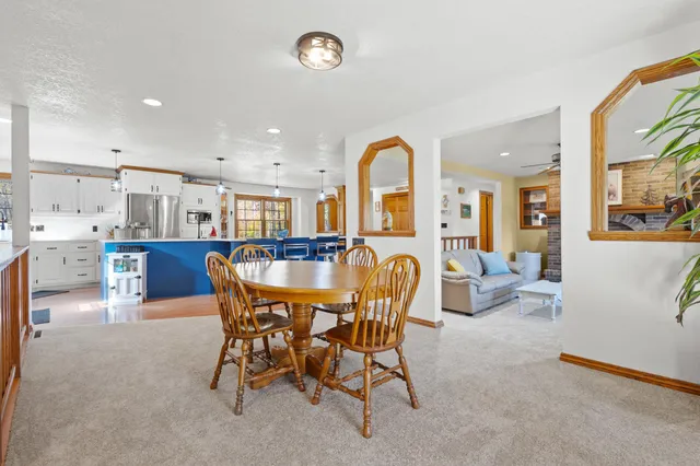 $874,900 | N4742 Thompson Road, Shiocton, WI 54170