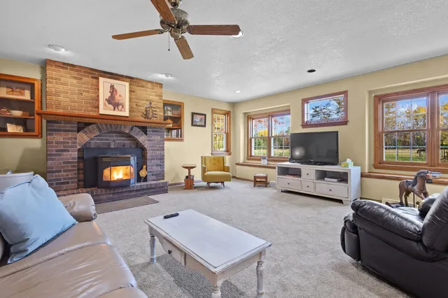 $874,900 | N4742 Thompson Road, Shiocton, WI 54170