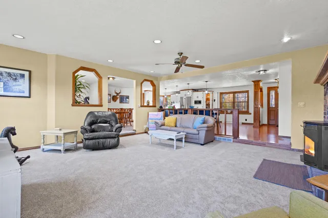 $874,900 | N4742 Thompson Road, Shiocton, WI 54170