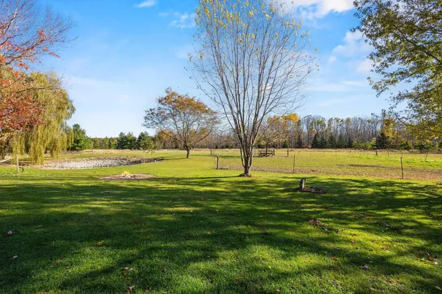 $874,900 | N4742 Thompson Road, Shiocton, WI 54170
