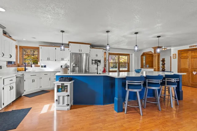 $874,900 | N4742 Thompson Road, Shiocton, WI 54170