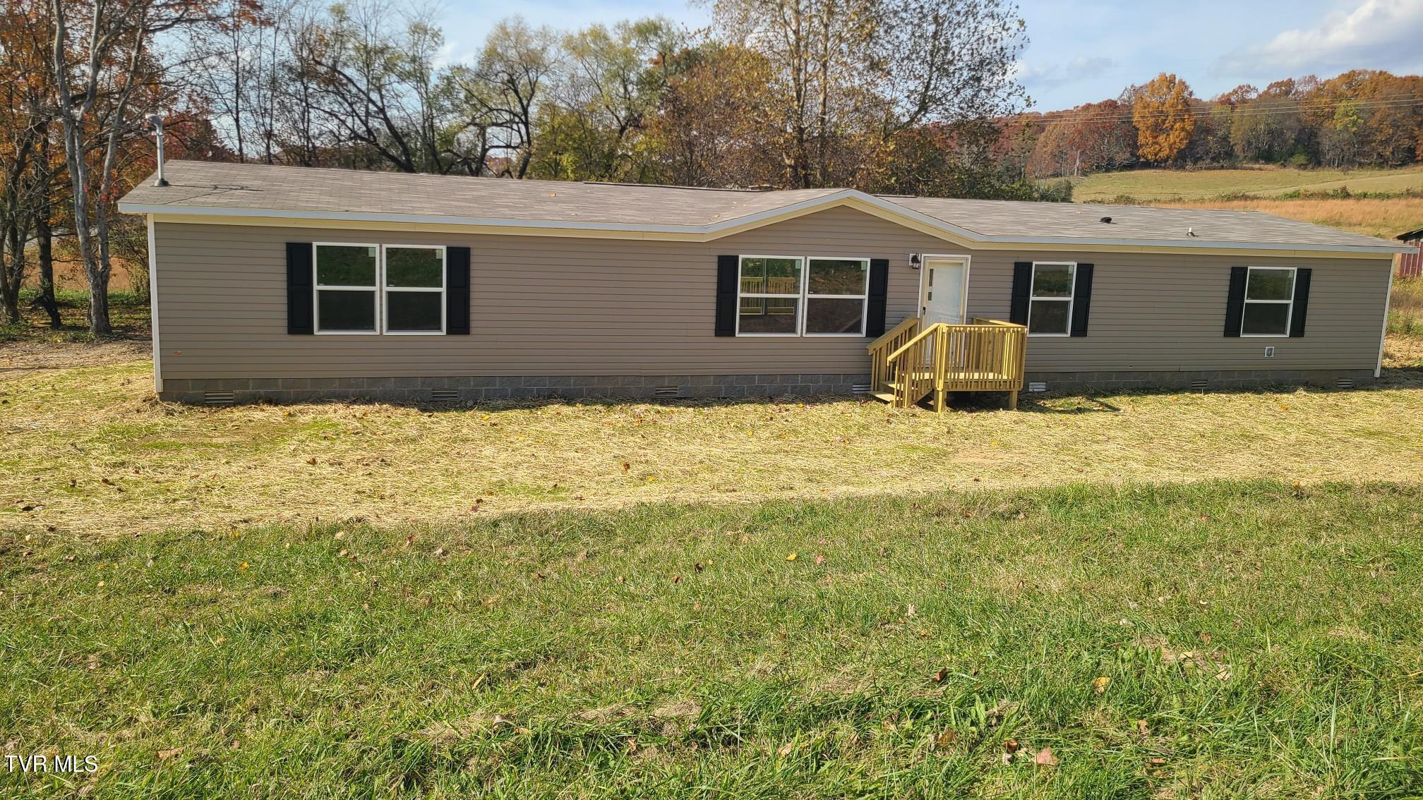505 Jackson Road Fall Branch, TN 37656 - Photo 1 of 16 FRONT