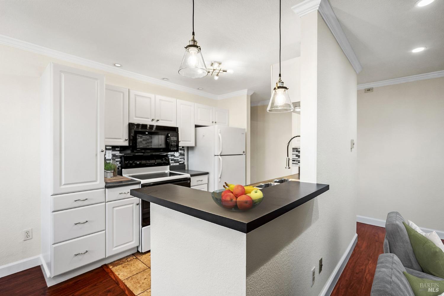 105 Lighthouse Drive Vallejo, CA 94590 - Photo 8 of 22