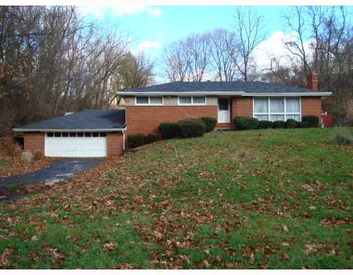 983 Broughton Road Pittsburgh, PA 15236 - Photo 1 of 10 Exterior Front.