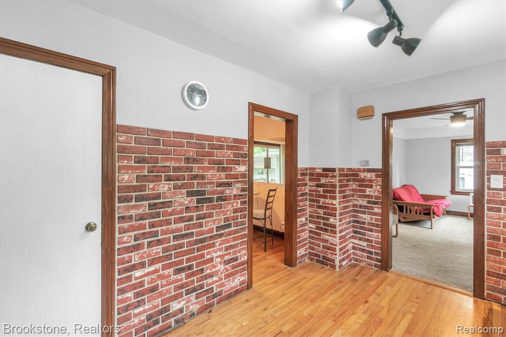 3740 John R Road Rochester Hills, MI 48307 - Photo 12 of 33