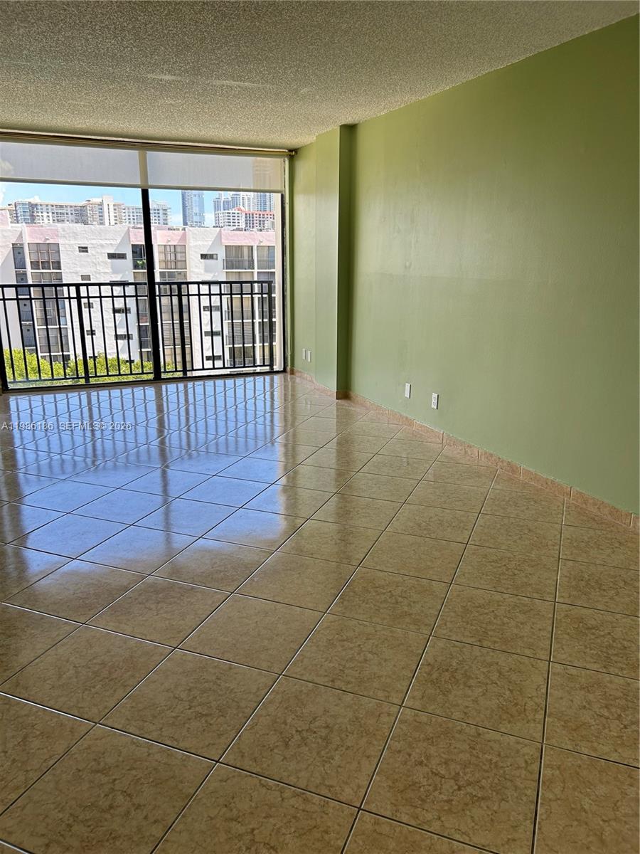 16919 North Bay Road, Unit 902 Sunny Isles Beach, FL 33160 - Photo 11 of 13