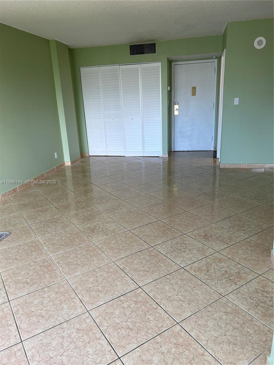 16919 North Bay Road, Unit 902 Sunny Isles Beach, FL 33160 - Photo 12 of 13