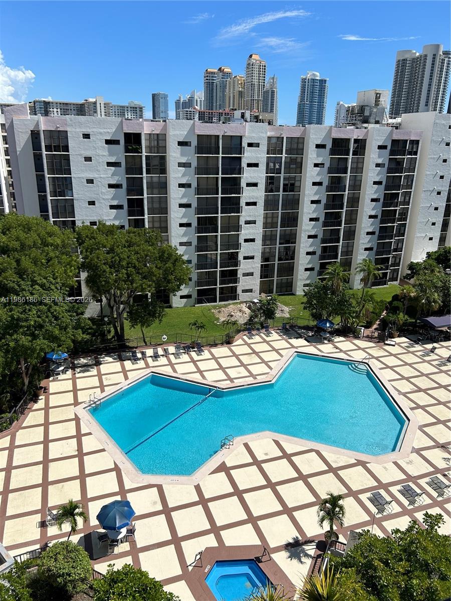 16919 North Bay Road, Unit 902 Sunny Isles Beach, FL 33160 - Photo 2 of 13