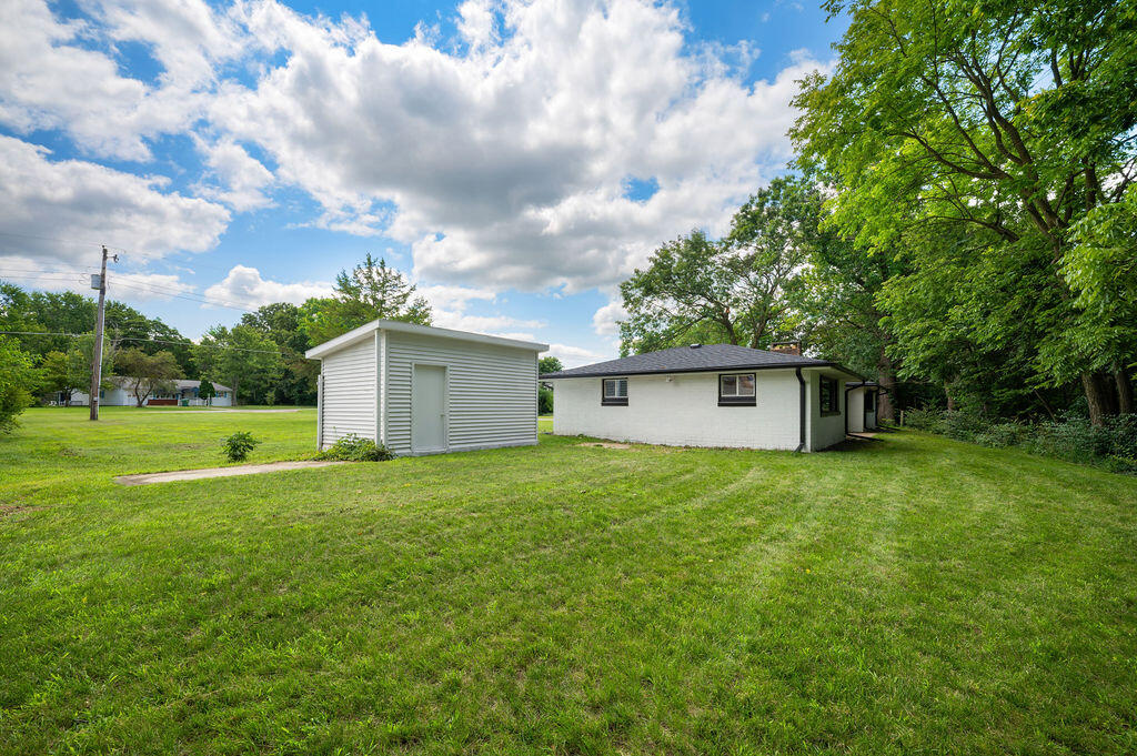 4351 East River Road Buchanan, MI 49107 - Photo 24 of 31 25