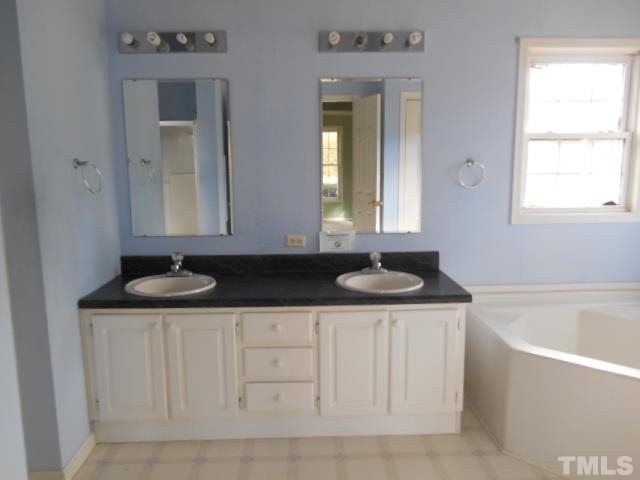 781-795 Ransdell Road Louisburg, NC 27549 - Photo 10 of 12 Gallery Image 10