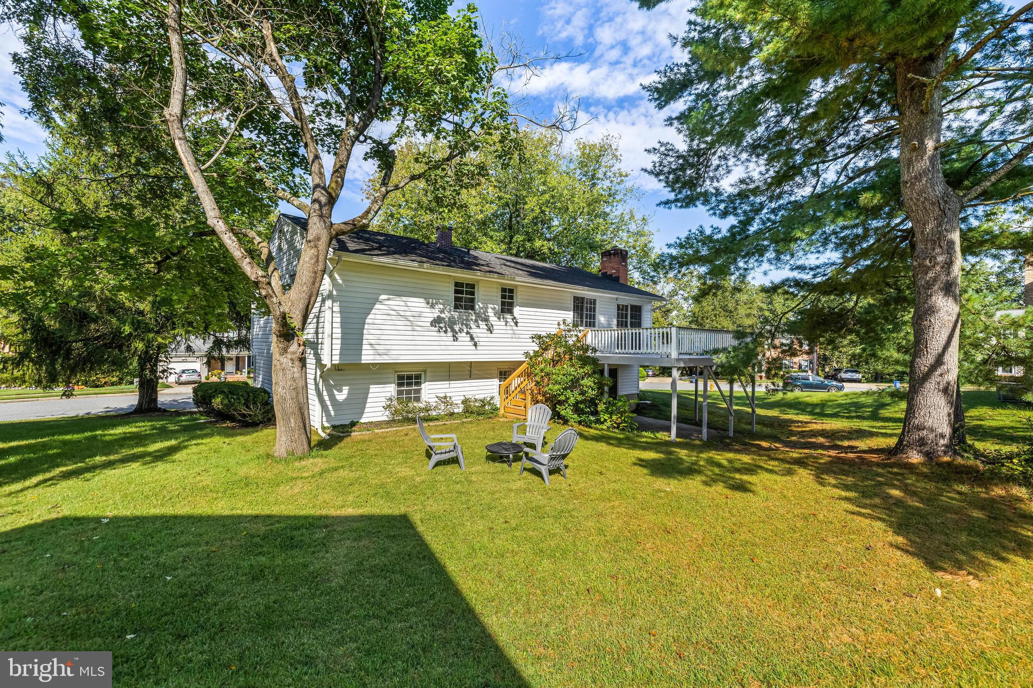 10845 Sandringham Road Cockeysville, MD 21030 - Photo 43 of 47 a view of a house with swimming pool and sitting area