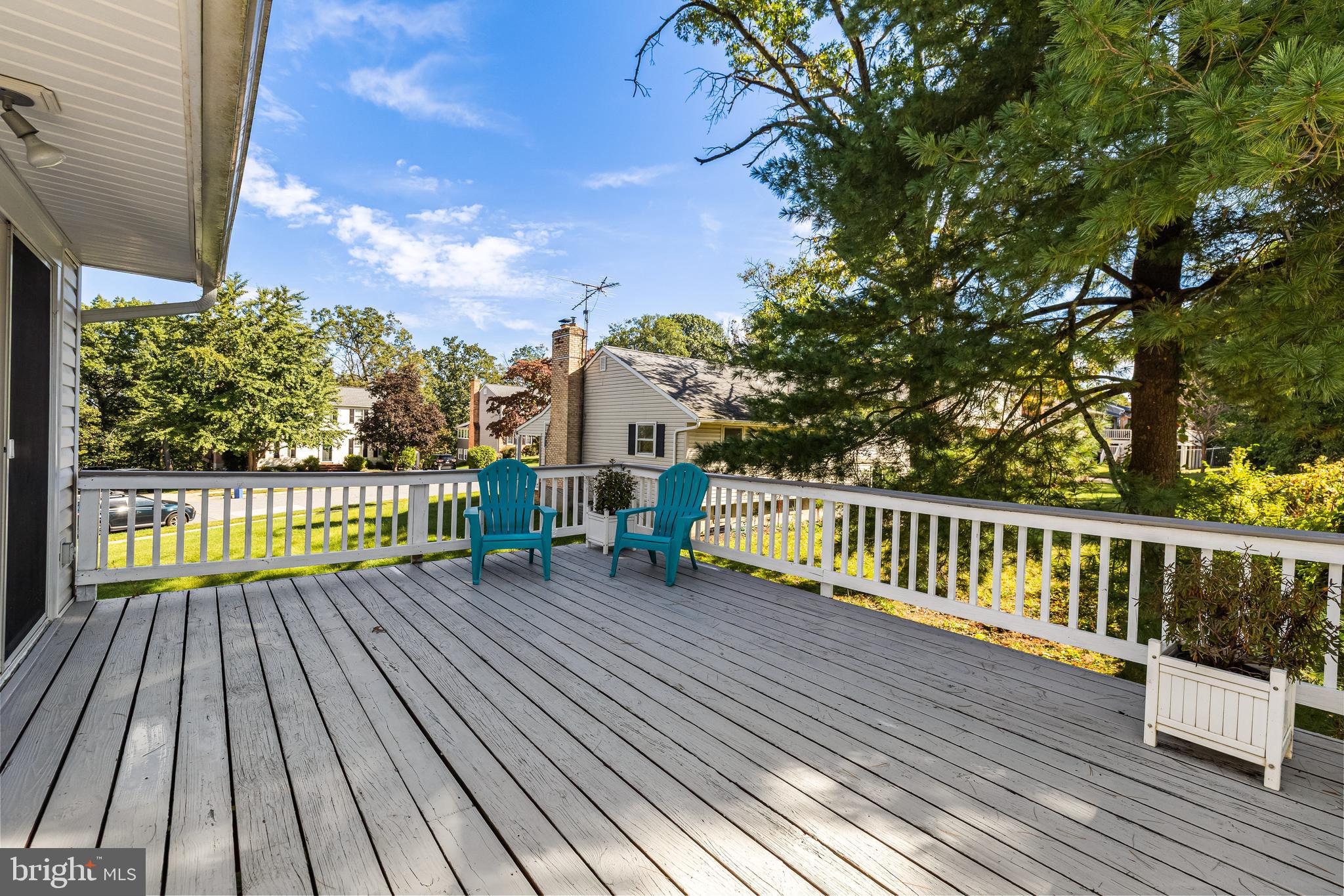 10845 Sandringham Road Cockeysville, MD 21030 - Photo 44 of 47 a view of balcony with wooden floor and fence