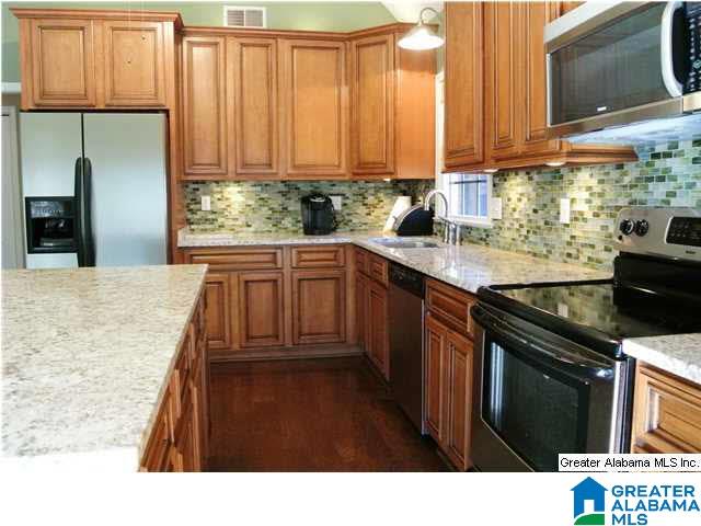 126 Chandler Drive Alabaster, AL 35007 - Photo 3 of 11
