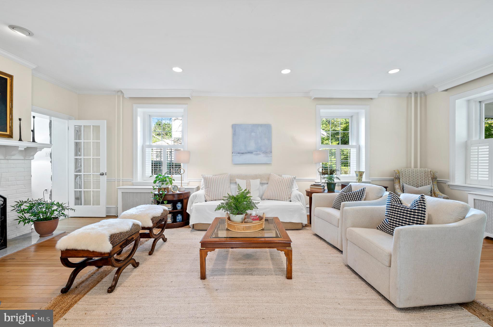216 Kent Road Ardmore, PA 19003 - Photo 6 of 55 Living Room