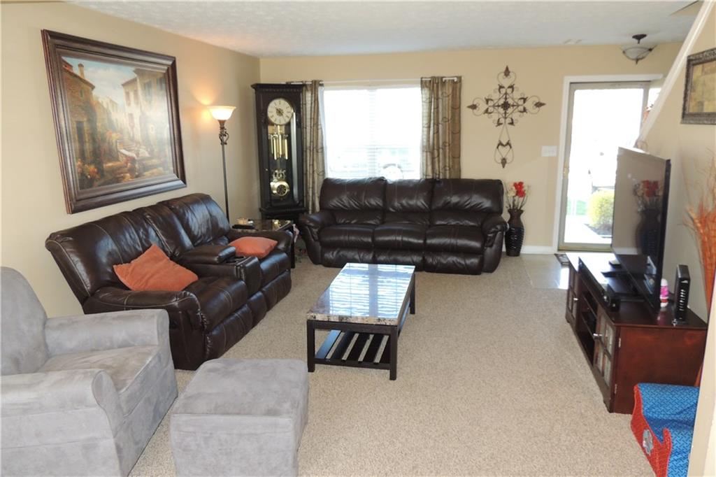 1289 Silver Ridge Lane Brownsburg, IN 46112 - Photo 3 of 20 Gallery Image 3