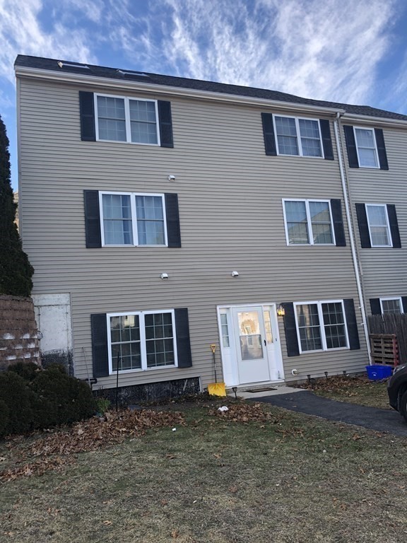 55 Dutton Street Malden, MA 02148 - Photo 1 of 18