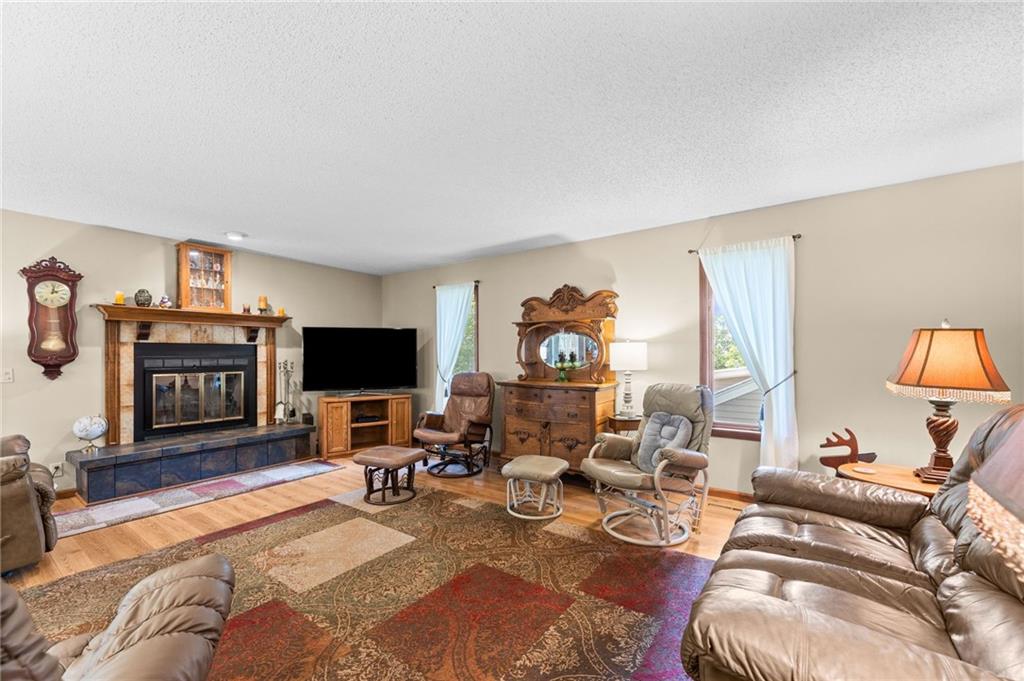 21 West Edwards Street Iola, KS 66749 - Photo 31 of 64