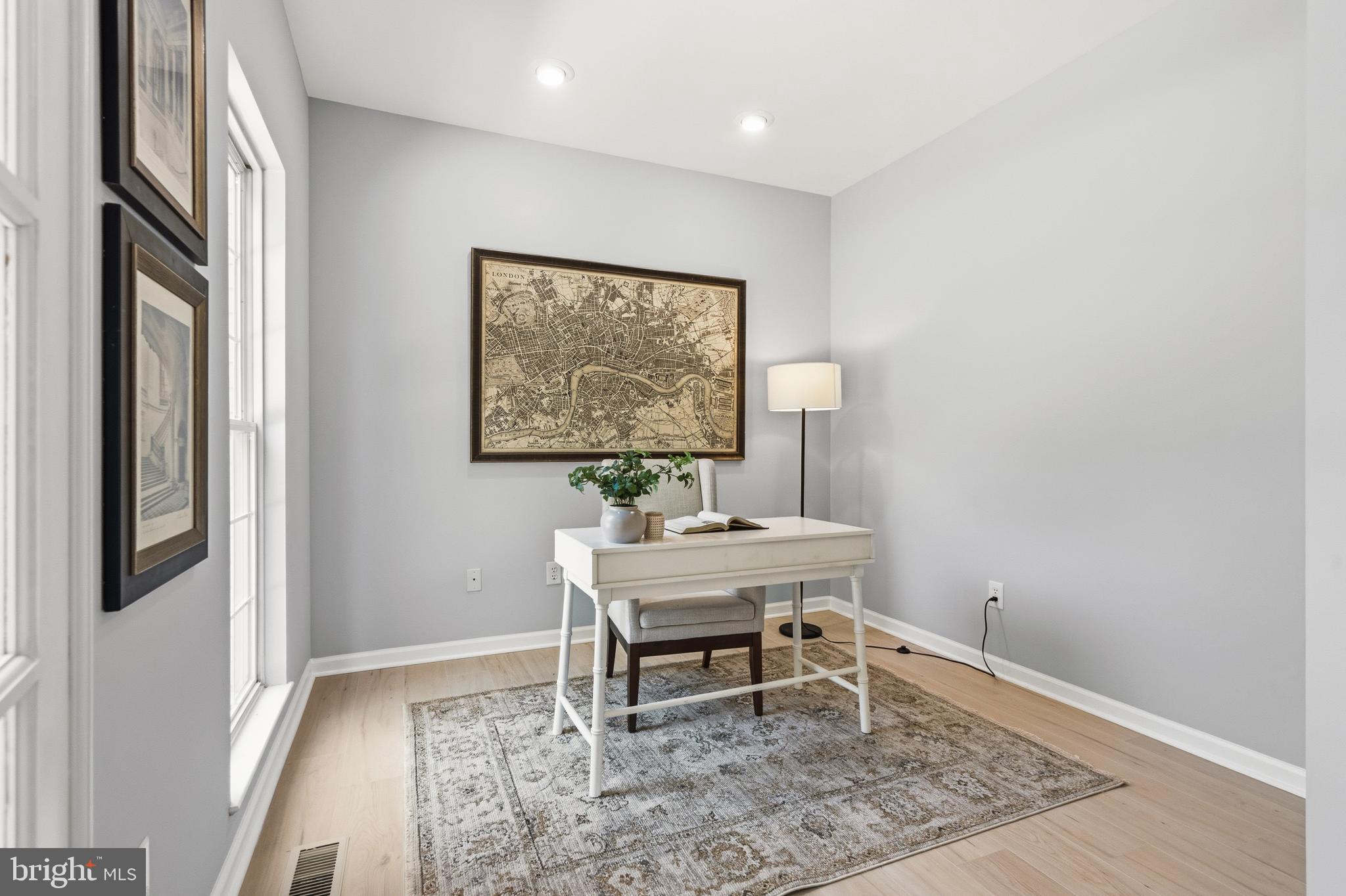6733 Catskill Road Lorton, VA 22079 - Photo 9 of 62 Office on the Left Side as you enter