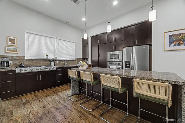 $3,750 | 2110 Crocker Street, Houston, TX 77006