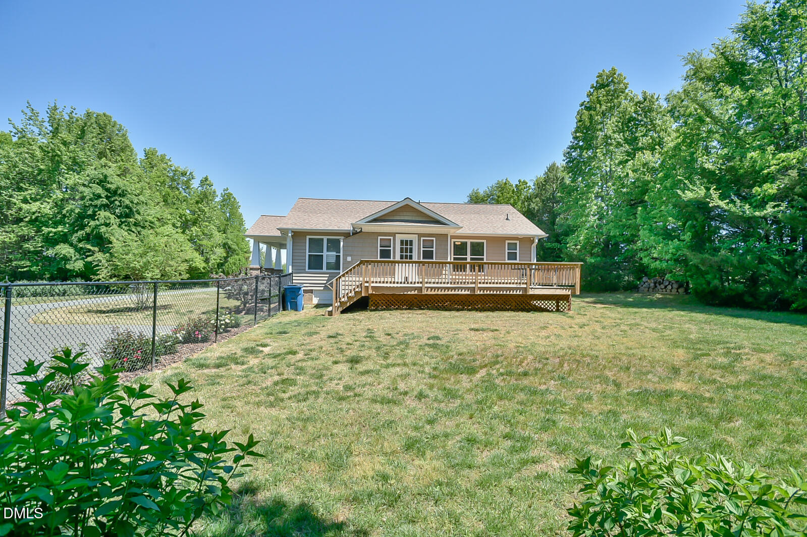 7046 Holts Store Road Burlington, NC 27215 - Photo 6 of 40 fenced yard looking North
