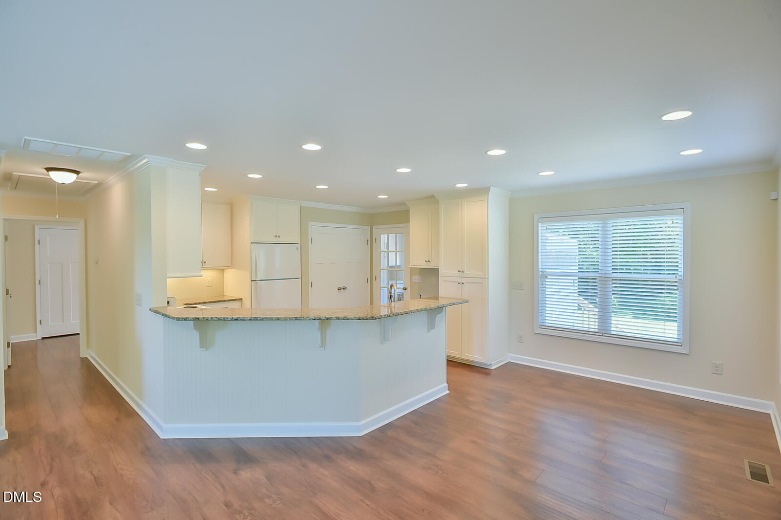 7046 Holts Store Road Burlington, NC 27215 - Photo 9 of 40 Kitchen Nook & Kitchen