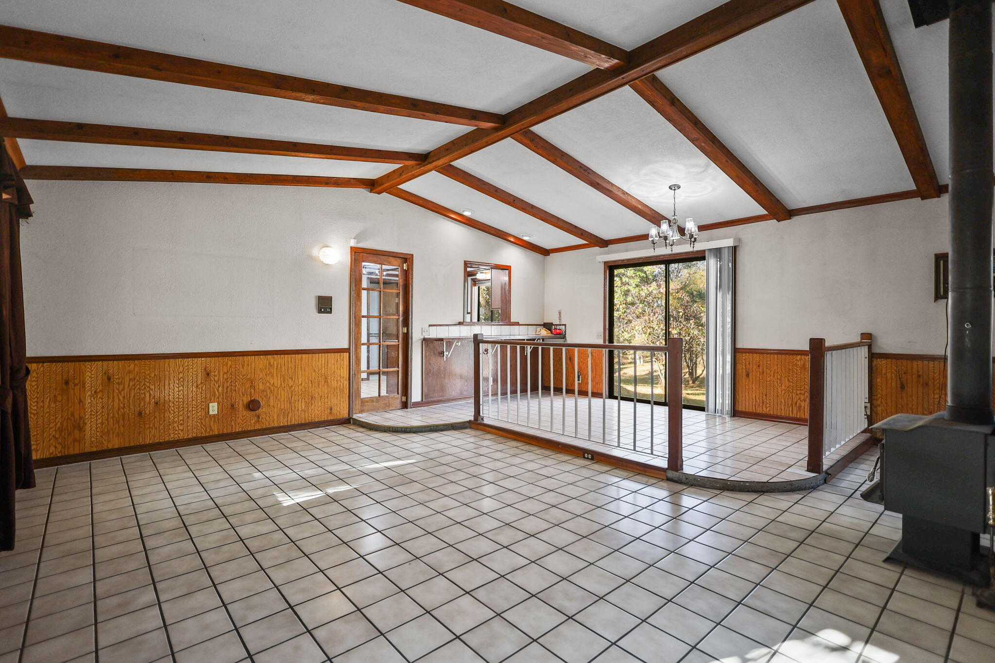 28424 Alpine Way Shingletown, CA 96088 - Photo 4 of 26 Living Room/Dining