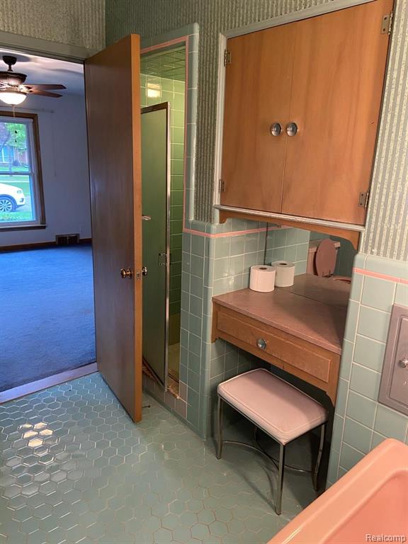 774 Fairford Road Grosse Pointe Woods, MI 48236 - Photo 9 of 22