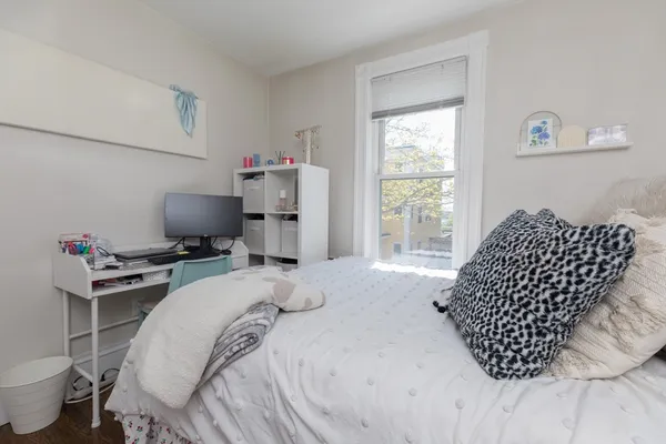 $5,400 | 420 East 6th Street, Unit 2, Boston, MA 02127