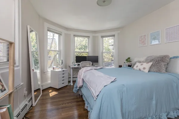 $5,400 | 420 East 6th Street, Unit 2, Boston, MA 02127