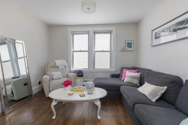 $5,400 | 420 East 6th Street, Unit 2, Boston, MA 02127