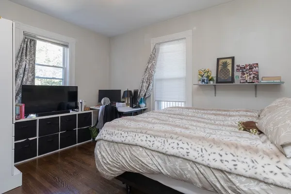 $5,400 | 420 East 6th Street, Unit 2, Boston, MA 02127