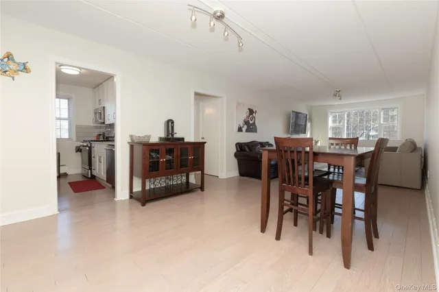 $2,900 | 4 Consulate Drive, Unit 3D, Tuckahoe, NY 10707