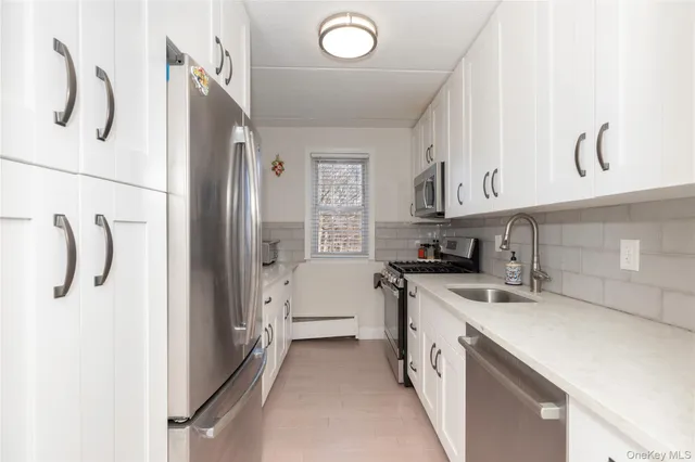 $2,900 | 4 Consulate Drive, Unit 3D, Tuckahoe, NY 10707