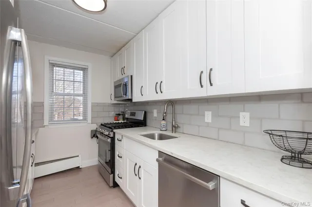 $2,900 | 4 Consulate Drive, Unit 3D, Tuckahoe, NY 10707