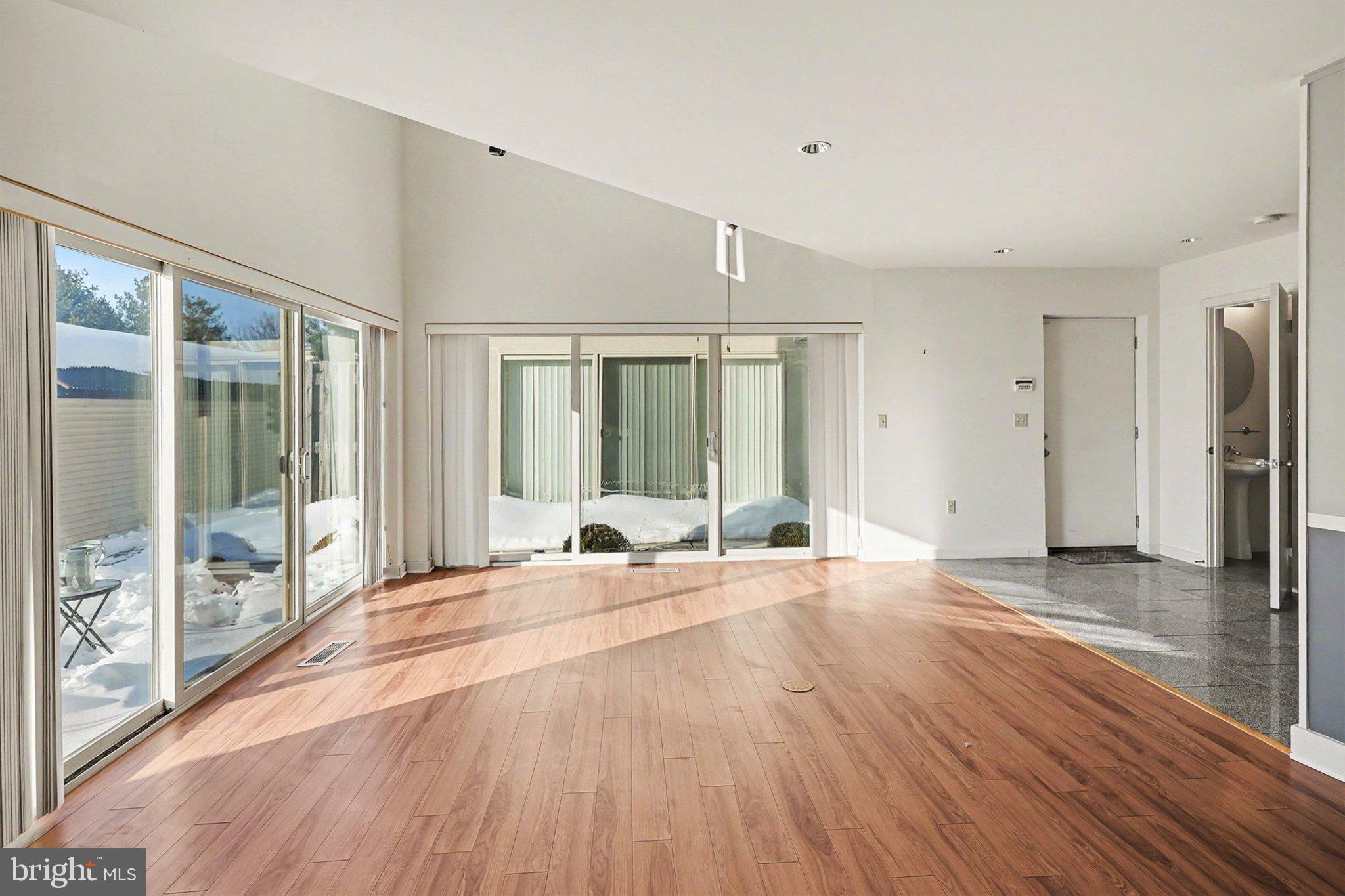 112 Blue Ridge Circle Harrisburg, PA 17110 - Photo 4 of 35