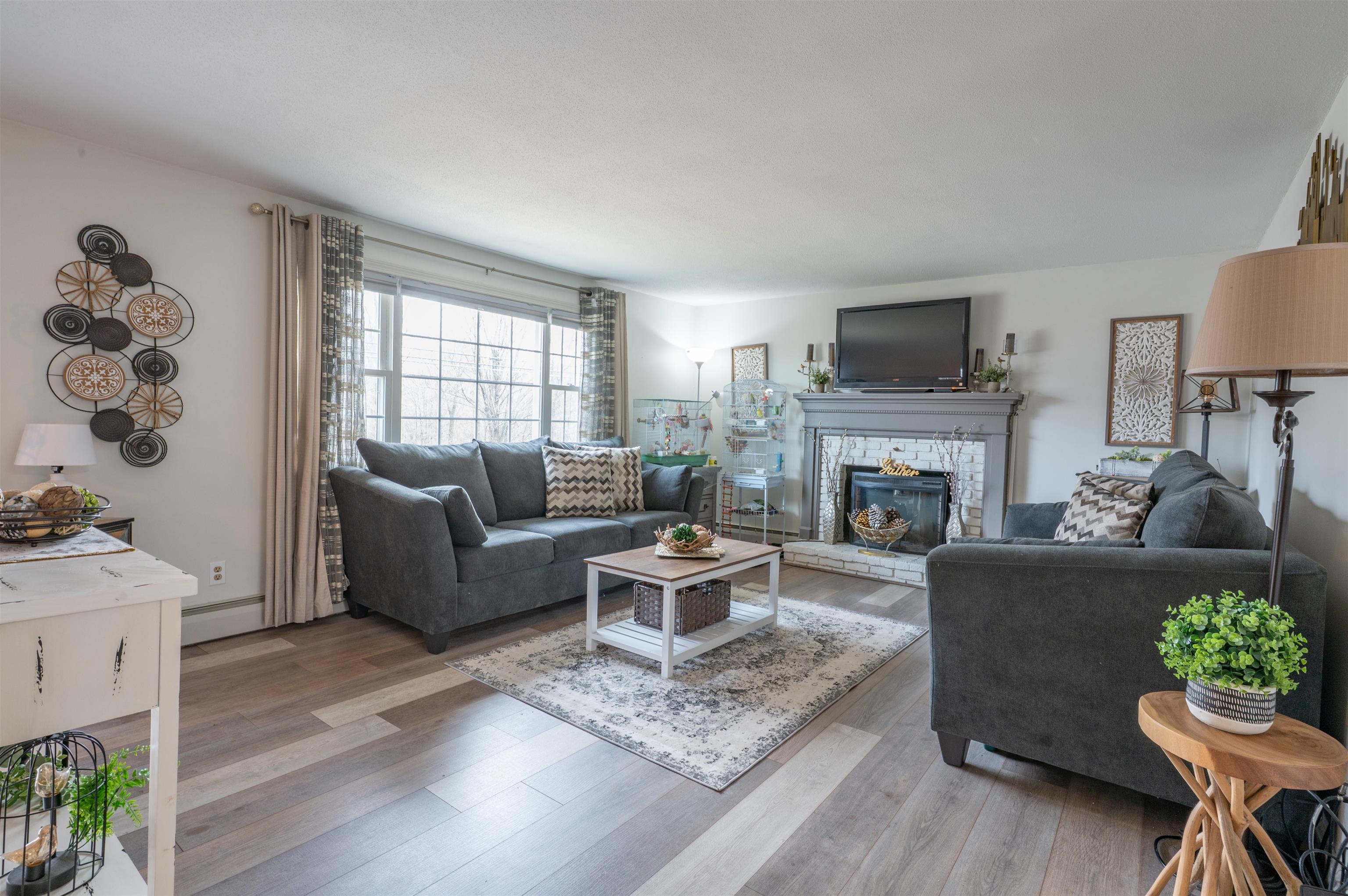 169 Main Street Atkinson, NH 03811 - Photo 5 of 49