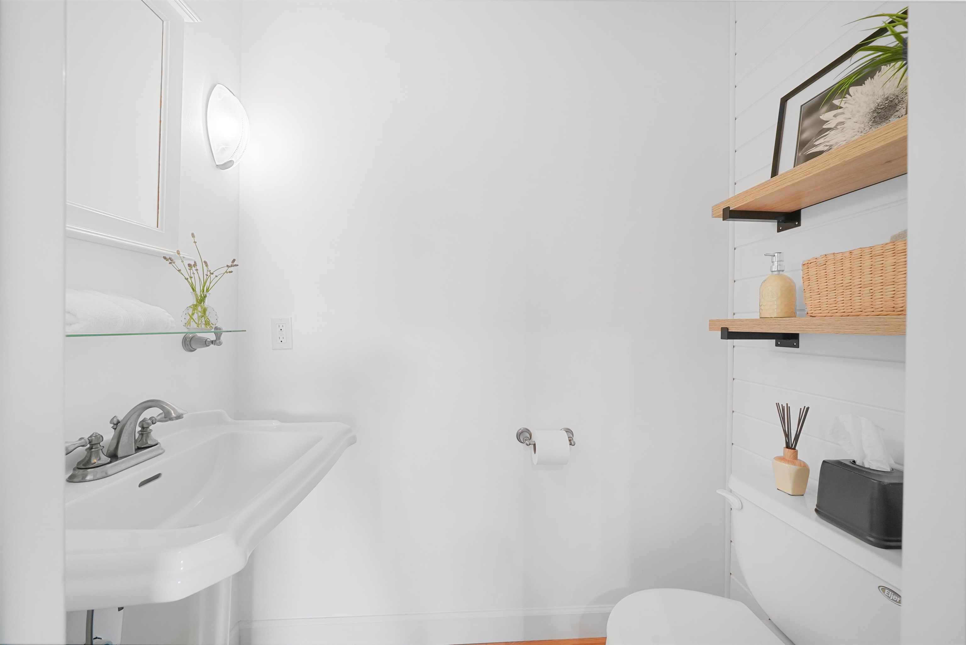8729 Center Road Traverse City, MI 49686 - Photo 52 of 96 Gallery Image 52
