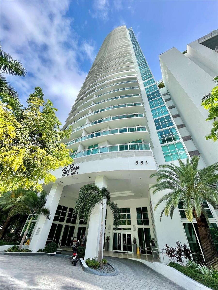 951 Brickell Avenue, Unit 3403 Miami, FL 33131 - Photo 1 of 26 a front view of a building