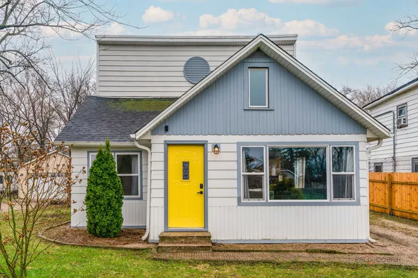 $299,000 | 25067 West Petite Avenue, Antioch, IL 60002