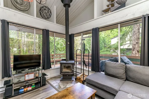 $365,000 | 713 East Pointes Drive West, Shelton, WA 98584