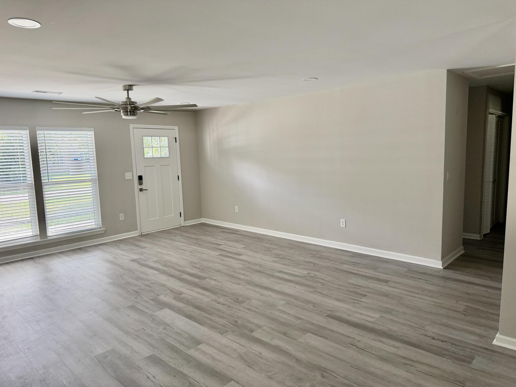 116 State Rd S-8-922 Moncks Corner, SC 29461 - Photo 7 of 13 Keeping Room