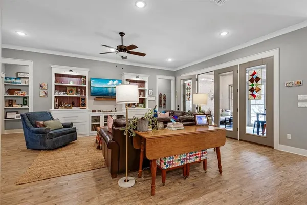 $1,225,000 | 11727 County Road 168, Tyler, TX 75703